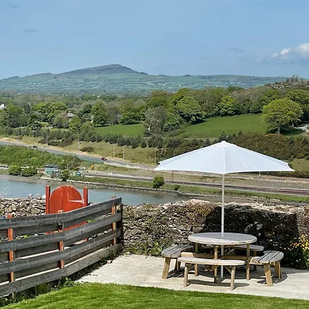 Cosy 2 Bed Near The Greenway And Waterford