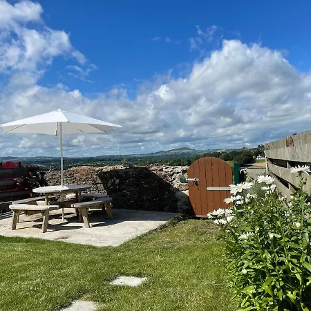 Holiday home Cosy 2 Bed Near The Greenway And *